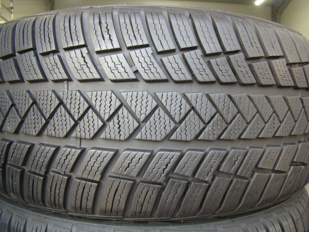 235/45 r18 Vredestein 2022-es tli gumi 235/45r18