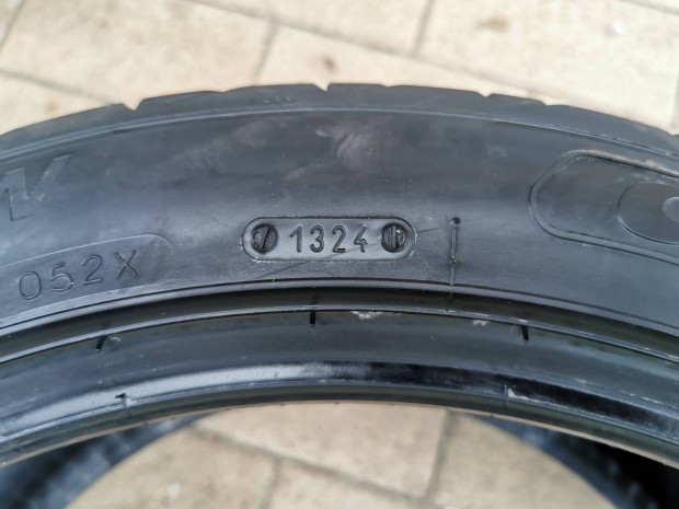 235/45 r18 nyárigumi