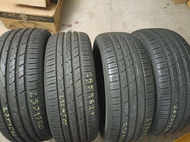 235/45 zr20 r20 100W Hankook nyrigumi garnitra