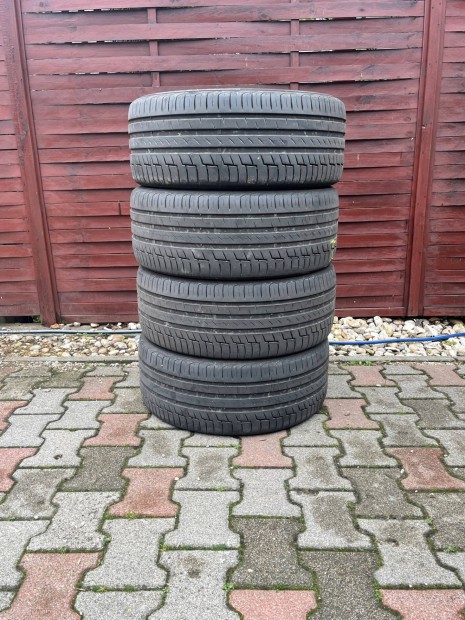 235/45r17 Continental