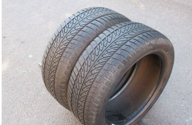 235/50R18 Goodyear Ultragrip téli gumi pár 18" téligumi