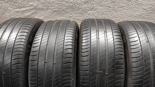 235/50R19 235/50 R19 235/50 19