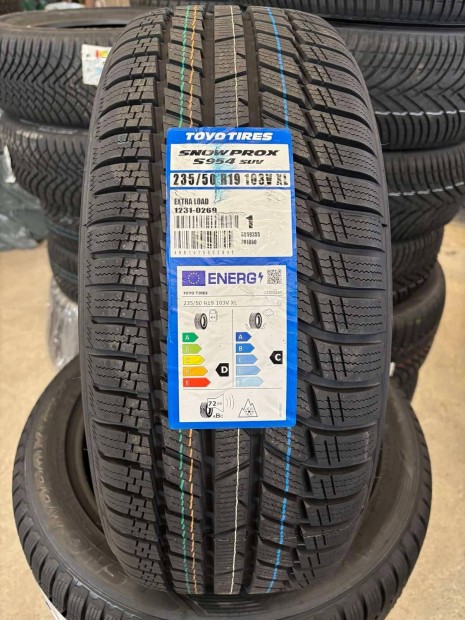 235/50R19 235/50 R19 új Toyo téli gumi ÁR/db Dot24