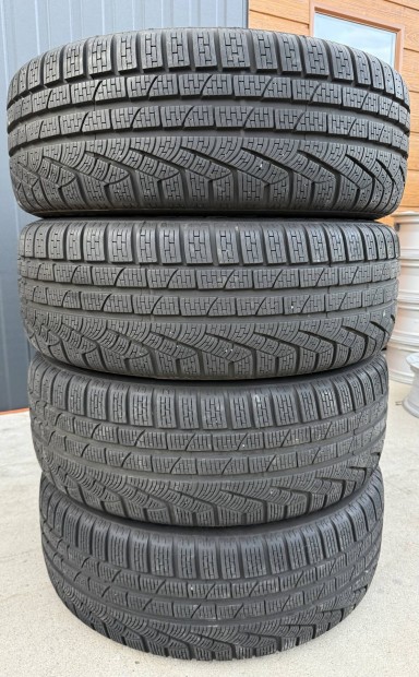 235/50R19 Pirelli Sottozero dot23 7-8mm tli gumi szett 235/50 R19 