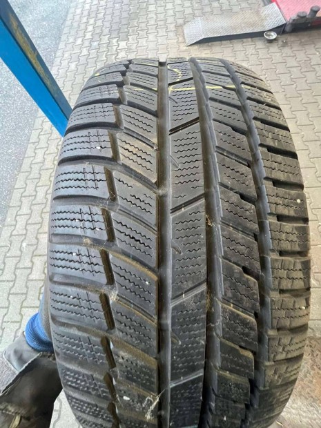 235/50R19 Toyo tli hasznlt gumiabroncs