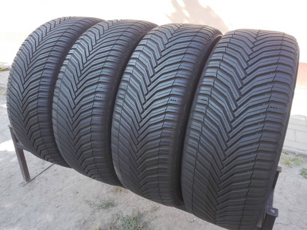 235/50R19 Új Michelin négyévszakos gumi garnitúra 235/50 r19