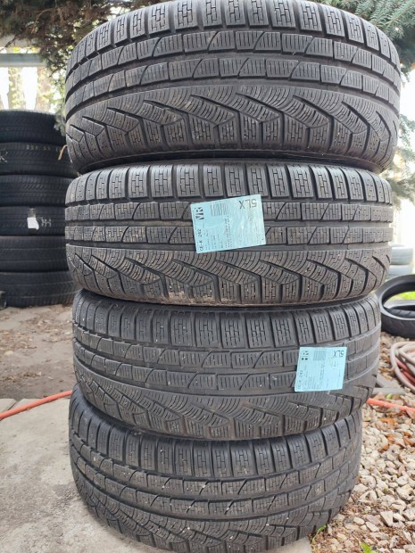 235/50-19 Pirelli téligumi garnitúra!