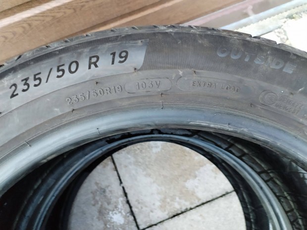 235 50 19 michelin 235/50 R 19 nyri gumi garnitura