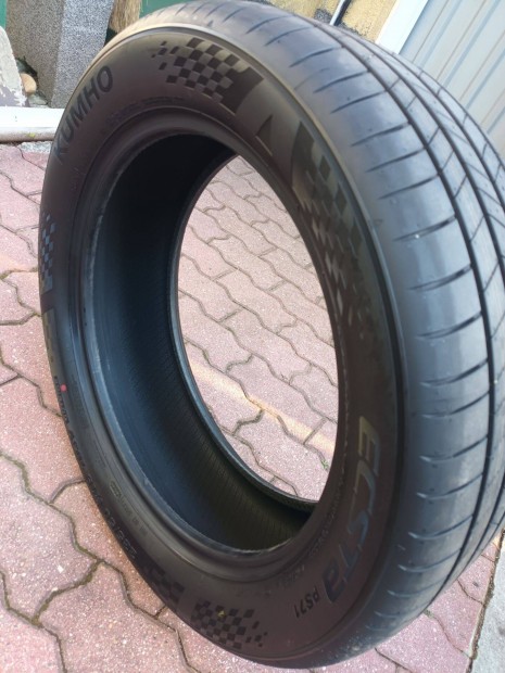 235/50/19 �j Kumho ny�ri gumi 4 db elad�