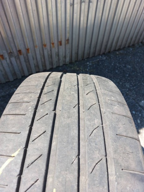 235/50 R18 Continental nyári gumi eladó
