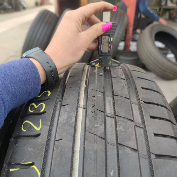 235/50 R18 Nokian nyri gumi 39000ft a 2db /91/