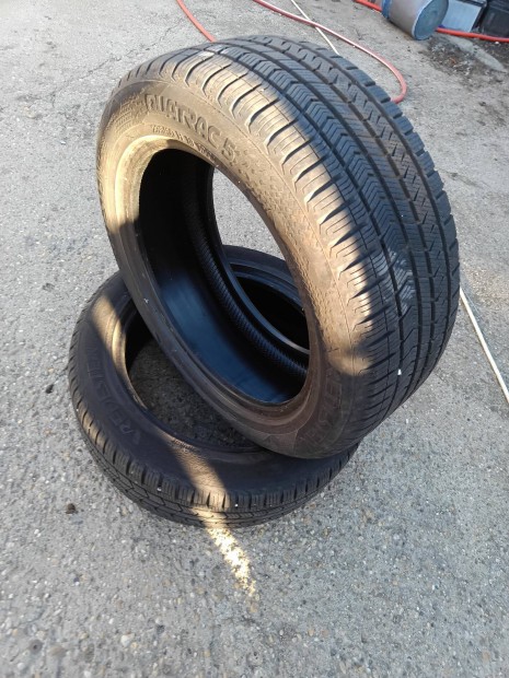 235/50 R18 gumi pr