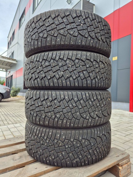 235/50 R19 Continental Icecontact 2 szöges téli gumi 8mm