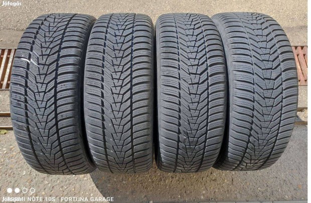 235/50 R19" Hankook Winter I'Cept Evo3 X tli garnitra