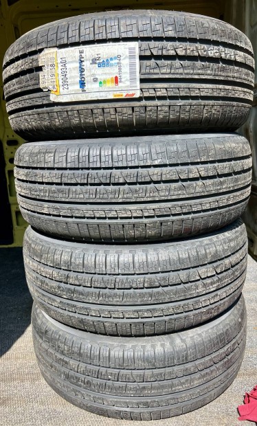 235/50 R19 gumi négyévszakos Új pirelli v90cc xc40 kodiaq tiguan 19" n