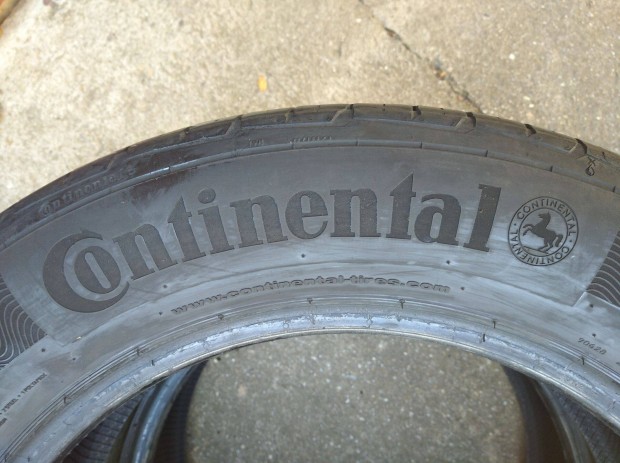 235/55R17 Continental Ny�ri gumi