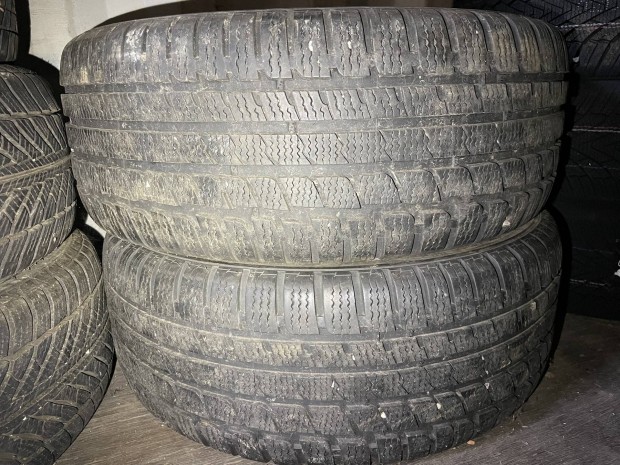 235/55R17 kumho tligumik