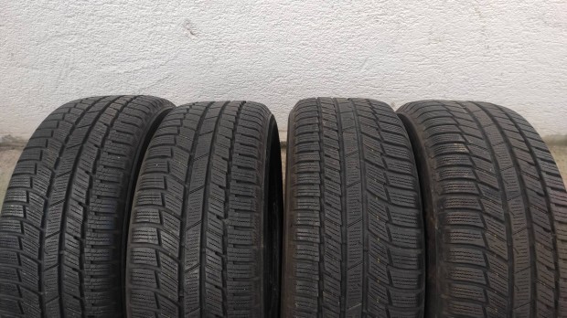 235/55R18 235/55 R18 235/55/18