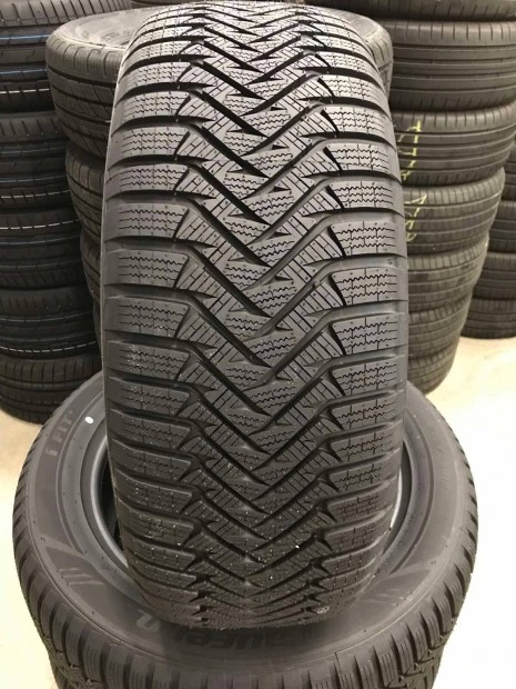 235/55R18 235/55 R18 j Laufenn tli gumi r/db Dot23