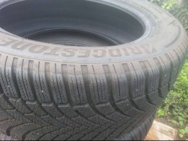 235/55R18 Bridgestone Blizzak LM005 téli gumi