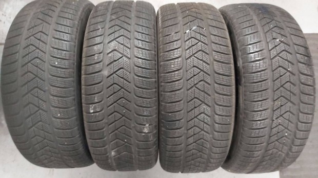 235/55R18 Pirelli Scorpion tligumi