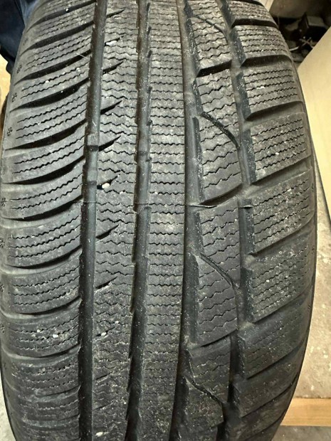 235/55R18 Téligumi 4 db