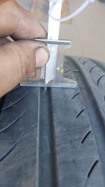 235/55R18" Pirelli nyri gumi 