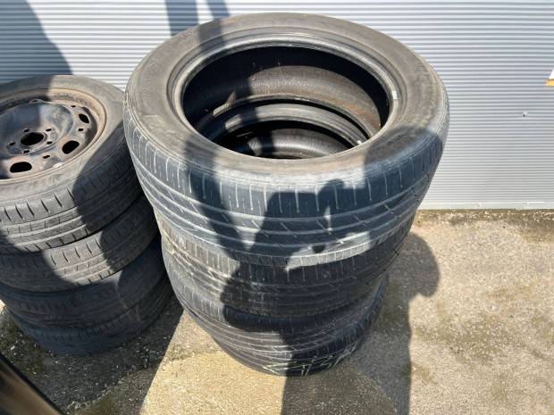 235/55R18 nyári gumi szett