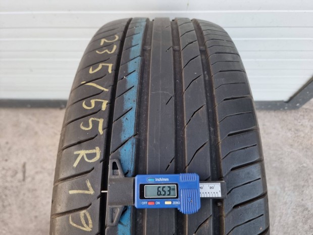 235/55R19 Continental 2db nagyon jó állapotban eladó!