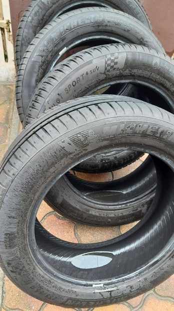 235/55R19 Michelin 2023 as! Nyári gumik