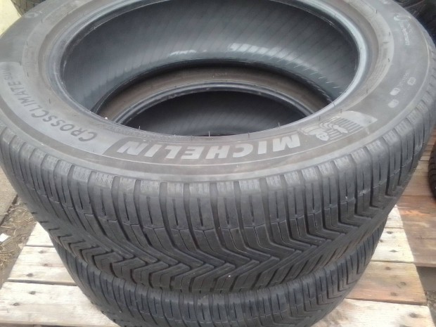 235/55R19 Michelin Cross Climate SUV 4 �vszakos gumi