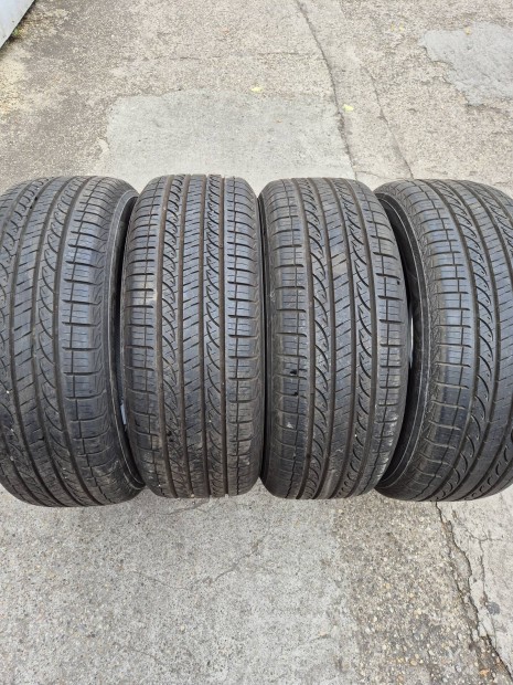 235/55R19 Yokohama