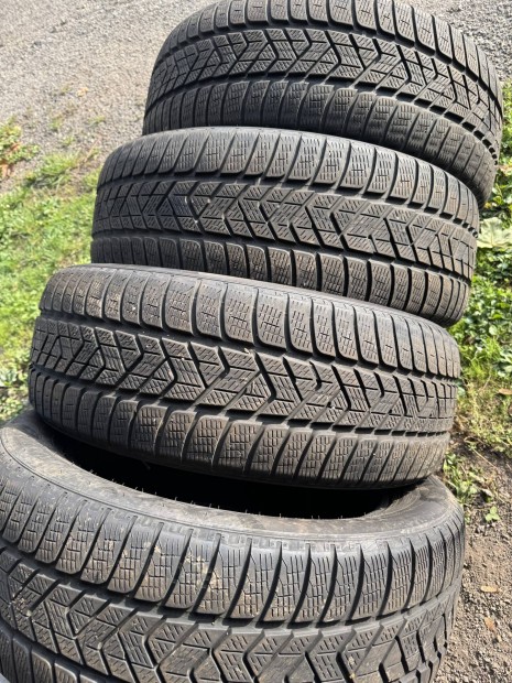 235/55R19 pirelli scorpion elect tli gumik 2024