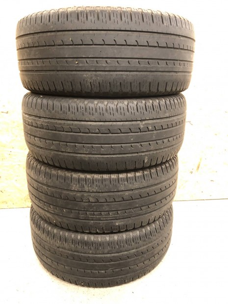 235 55 17 nyári gumi Goodyear 235/55/17