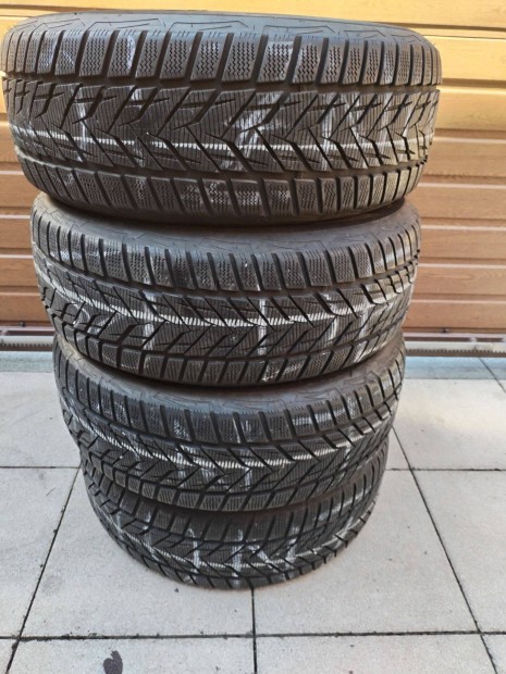235 55 17 vredestein 235/55 R 17 tli gumi garnitura 7,5 mm