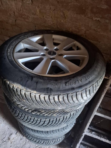 235/55 R17 Michelin Pilot Alpin tligumi BMW X3 Alufelni