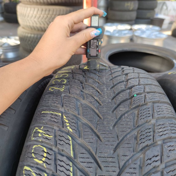 235/55 R17 Nokian téli gumi 50000ft a 4db/207/