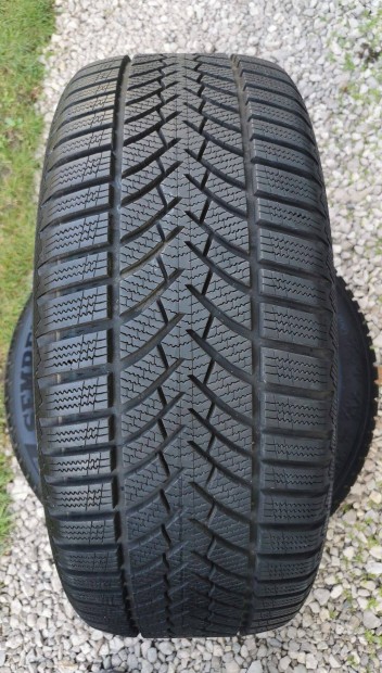 235/55 R17 XL Semperit Speed-Grip 3 suv tligumiszett 8mm+