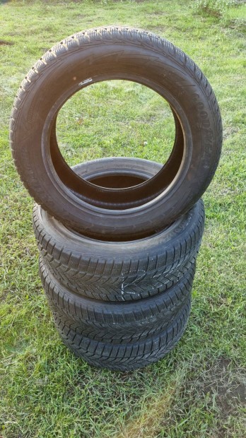 235/55 R17, Goodyear Ultragrip Performance GEN-1 tligumi szett (4db)