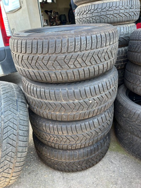 235/55 R17 pirelli 4db tli gumi