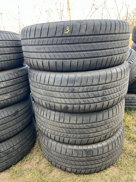 235/55 R18 bridgestone 4db nyri gumi