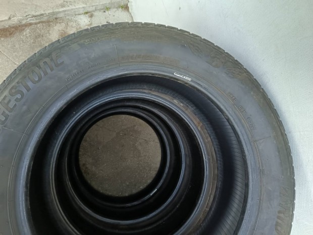 235/55 R19 Bridgestone Nyárigumi garnitúra