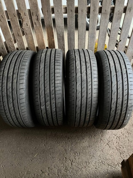 235/55 R19 Laufenn ny�ri gumiabroncs 4 db