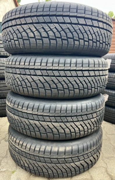 235/55 R19 Téli Gumi Új 2024 Falken hyundai kia xc60 xc90 19"