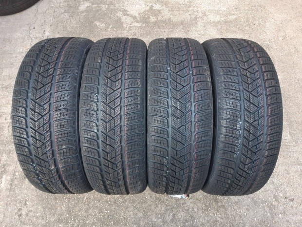 235/55 R19 -új téligumik (Pirelli)
