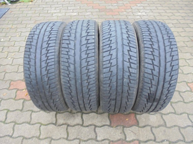 235/55 R 19-es szinte j 2024-es tli gumi elad