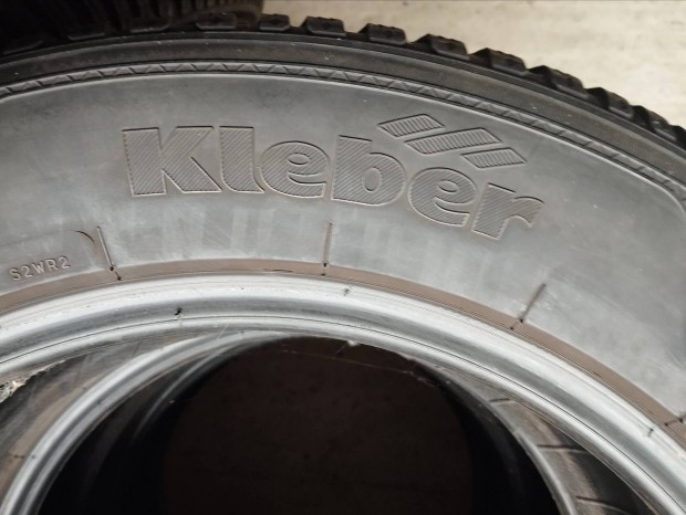 235/55 r17 Téli gumi Kléber Németországból 6.5 mm-es .