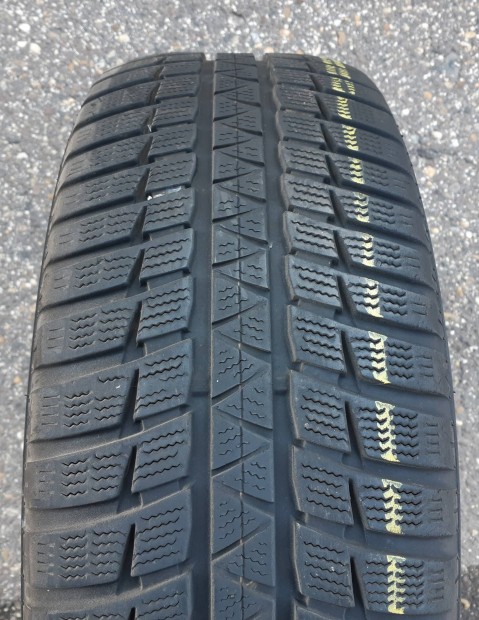 235/55 r18 Falken HS449 Eurowinter. 1db.