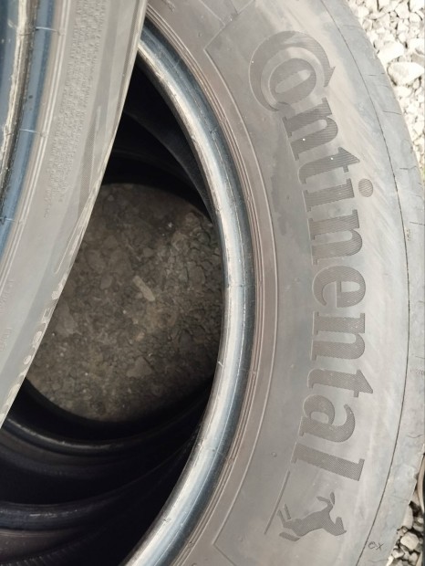 235/55 r18 Nyari gumi Continental N�metorsz�gb�l 6 mm -es.