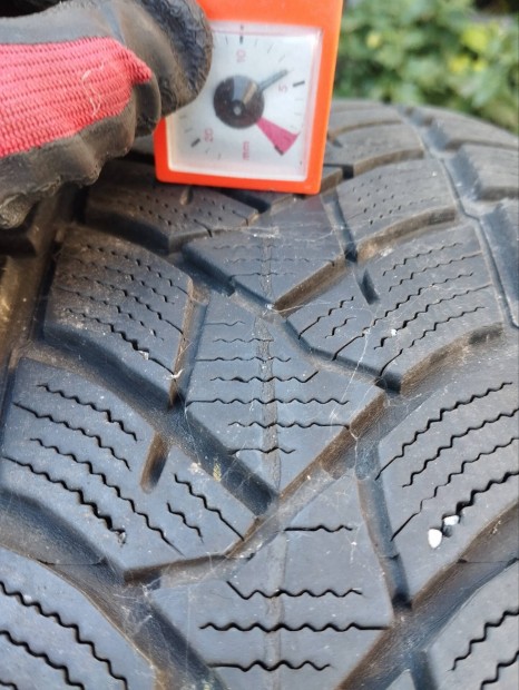 235/55 r19 Téli gumi Dunlop Németországból 6 mm-es.